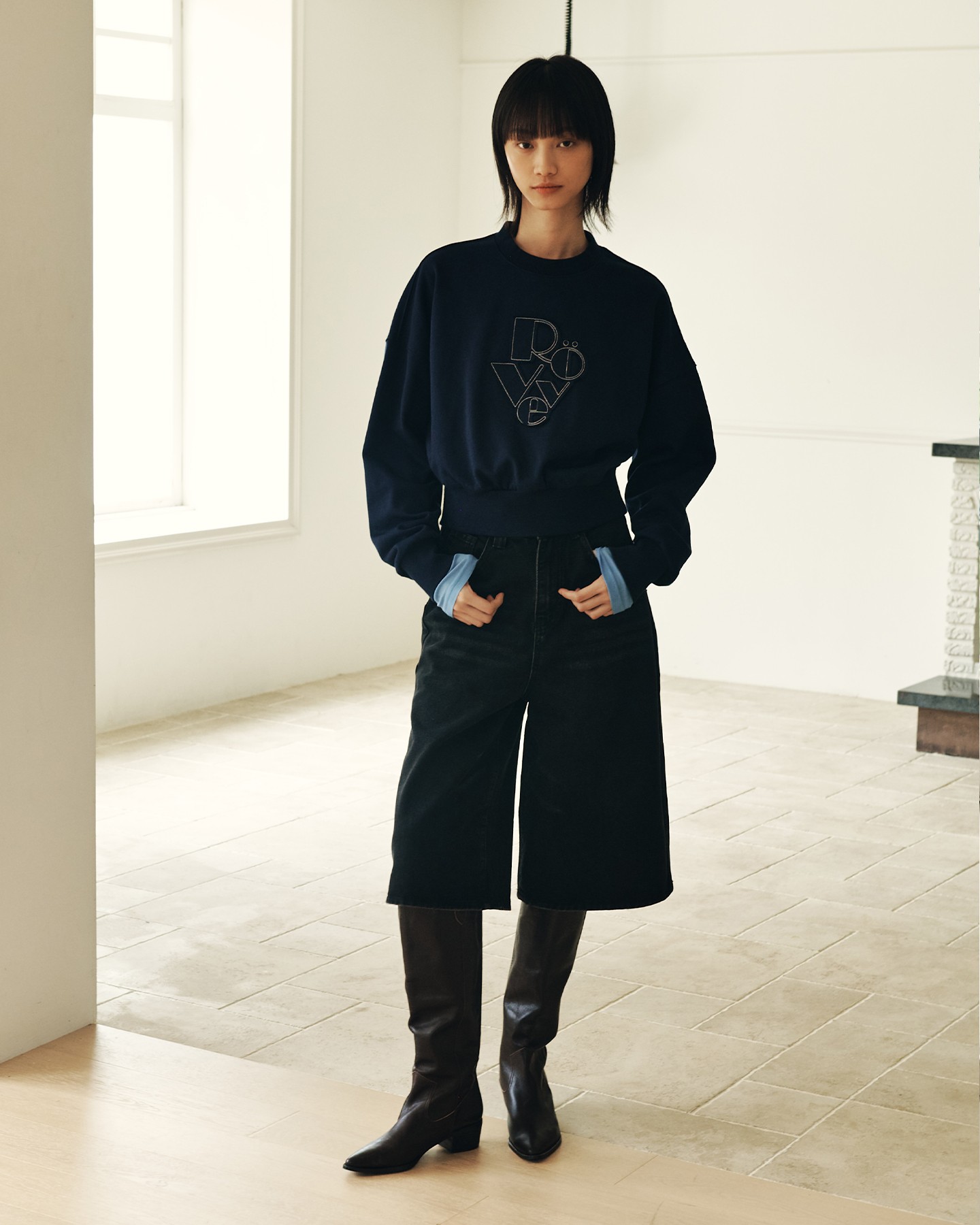 Crop Cut Off Sweat Shirt (Deep Navy)